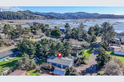 6824 SW Galley Ave, Lincoln City, OR 97367 - Photo 8