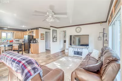 6824 SW Galley Ave, Lincoln City, OR 97367 - Photo 10
