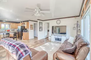 6824 SW Galley Ave, Lincoln City, OR 97367 - Photo 10