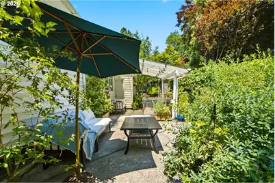 4920 SW 31st Dr, Portland, OR 97239 - Photo 30
