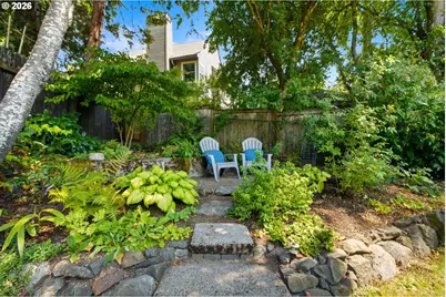4920 SW 31st Dr, Portland, OR 97239 - Photo 24