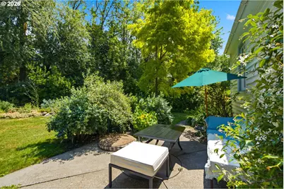 4920 SW 31st Dr, Portland, OR 97239 - Photo 34
