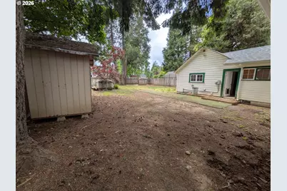 1327 Ash Ave, Cottage Grove, OR 97424 - Photo 18