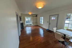 1327 Ash Ave, Cottage Grove, OR 97424 - Photo 2