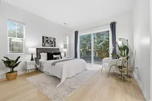 8361 SW 24th Ave, Portland, OR 97219 - Photo 16