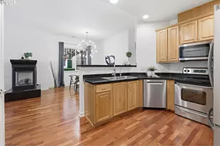 8361 SW 24th Ave, Portland, OR 97219 - Photo 14