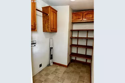 1070 Grove St, Baker City, OR 97814 - Photo 16