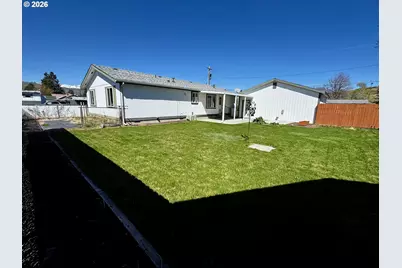 1070 Grove St, Baker City, OR 97814 - Photo 20