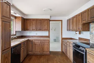 8530 SW Birch St, Portland, OR 97223 - Photo 14