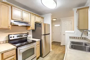 2680 SW 87th Ave, Portland, OR 97225 - Photo 6