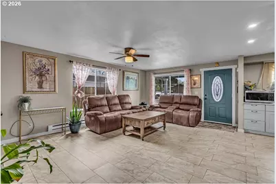 540 Leasure St, Woodburn, OR 97071 - Photo 8