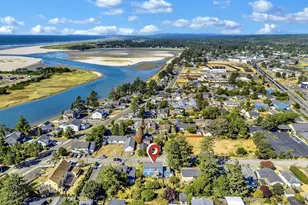 821 14th Ave, Seaside, OR 97138 - Photo 4