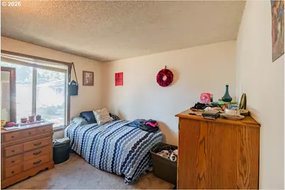 5654 Lompoc Ct S, Salem, OR 97306 - Photo 16