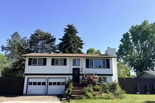 1060 SE Marion Ave, Corvallis, OR 97333 - Photo 2