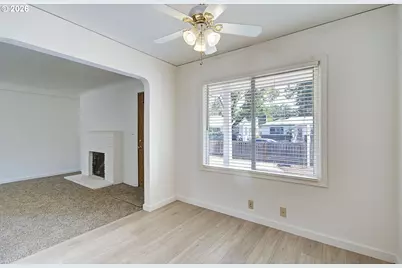 4333 SE 113th Ave, Portland, OR 97266 - Photo 8
