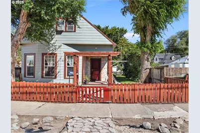 2420 9th St, Baker City, OR 97814 - Photo 1