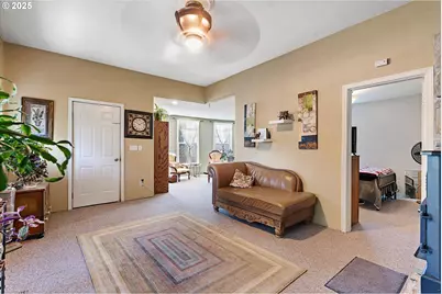 2420 9th St, Baker City, OR 97814 - Photo 14