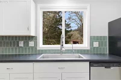 420 NW Rainwater Ln, Albany, OR 97321 - Photo 10