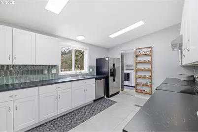 420 NW Rainwater Ln, Albany, OR 97321 - Photo 18