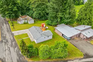 175 Jacobson Rd, Cathlamet, WA 98612 - Photo 6
