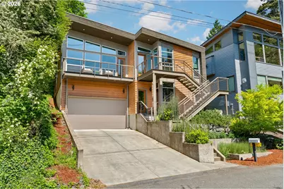 3741 SW Sweetbriar Dr, Portland, OR 97221 - Photo 2