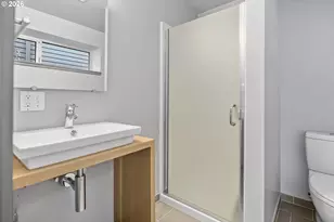 3741 SW Sweetbriar Dr, Portland, OR 97221 - Photo 36