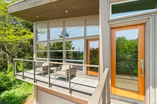 3741 SW Sweetbriar Dr, Portland, OR 97221 - Photo 4