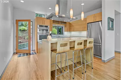 3741 SW Sweetbriar Dr, Portland, OR 97221 - Photo 10