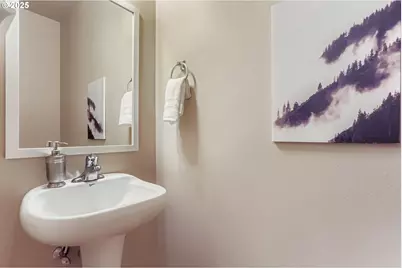 2152 N Laurelwood St, Canby, OR 97013 - Photo 16