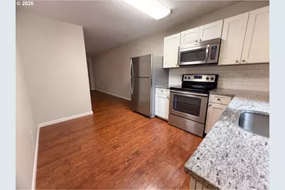 61 SE 171st Ave, Portland, OR 97233 - Photo 6