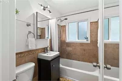 5807 NE 10th Ave #108, Portland, OR 97211 - Photo 18