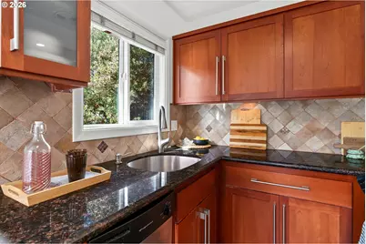 5807 NE 10th Ave #108, Portland, OR 97211 - Photo 12