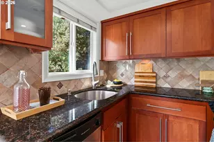 5807 NE 10th Ave, Portland, OR 97211 - Photo 12