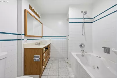 8855 SW Omara St, Portland, OR 97223 - Photo 26