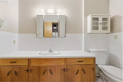 8855 SW Omara St, Portland, OR 97223 - Photo 12