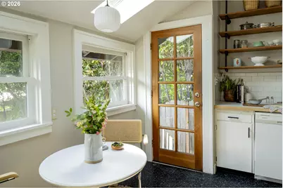 1912 SE Pine St, Portland, OR 97214 - Photo 14