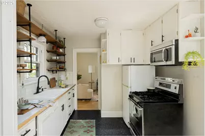 1912 SE Pine St, Portland, OR 97214 - Photo 16