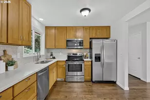15 NE 113th Pl, Portland, OR 97220 - Photo 12