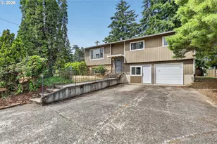 15 NE 113th Pl, Portland, OR 97220 - Photo 2