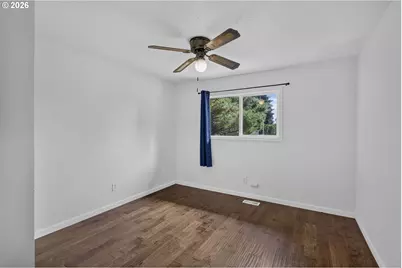 15 NE 113th Pl, Portland, OR 97220 - Photo 20