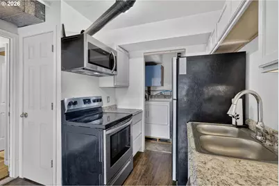 15 NE 113th Pl, Portland, OR 97220 - Photo 36