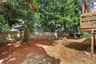 15 NE 113th Pl, Portland, OR 97220 - Photo 44