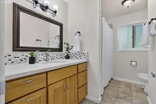 15 NE 113th Pl, Portland, OR 97220 - Photo 24