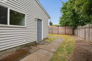 16820 SE Alder St, Portland, OR 97233 - Photo 22