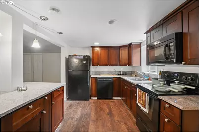 16820 SE Alder St, Portland, OR 97233 - Photo 24