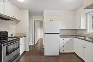 16820 SE Alder St, Portland, OR 97233 - Photo 12