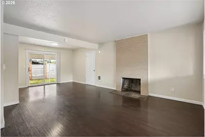 16820 SE Alder St, Portland, OR 97233 - Photo 6