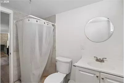 16820 SE Alder St, Portland, OR 97233 - Photo 32