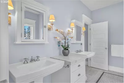 716 W 19th St, Vancouver, WA 98660 - Photo 36