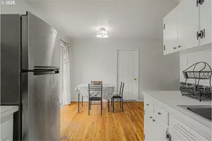 15540 SE Harrison St, Portland, OR 97233 - Photo 10